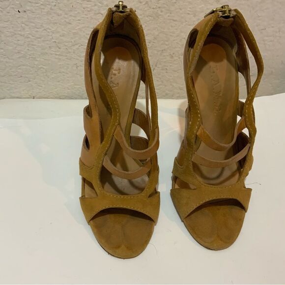 L.A.M.B. Tan Leather And Suede Strappy Sandals With Gold Heel Size 6 M - Picture 15 of 15